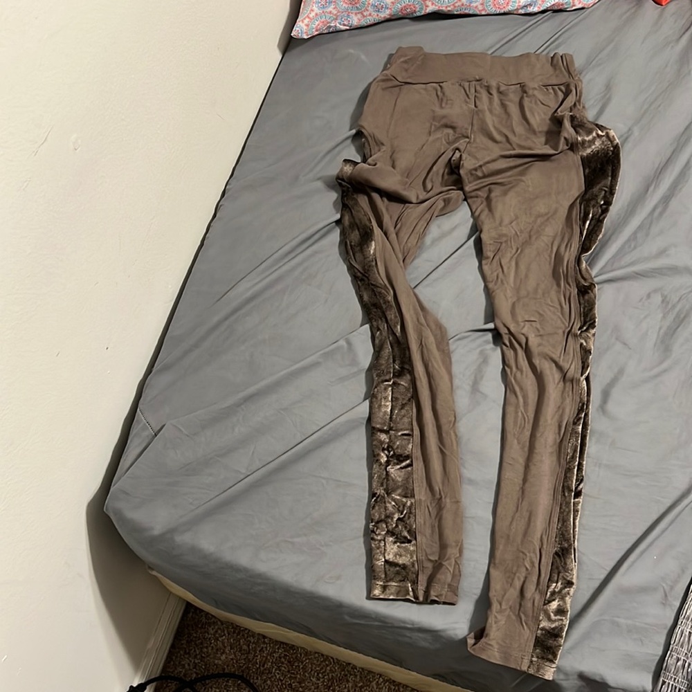 Velvet borders leggings